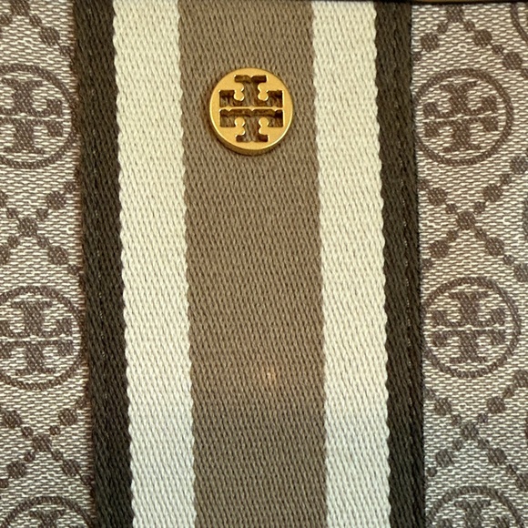 Tory Burch Brown Monogram Canvas Granola Tote Bag - Picture 4 of 16